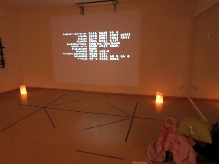 Erfolgreicher Samuraifilmabend 2015 in Kinoatmosphäre