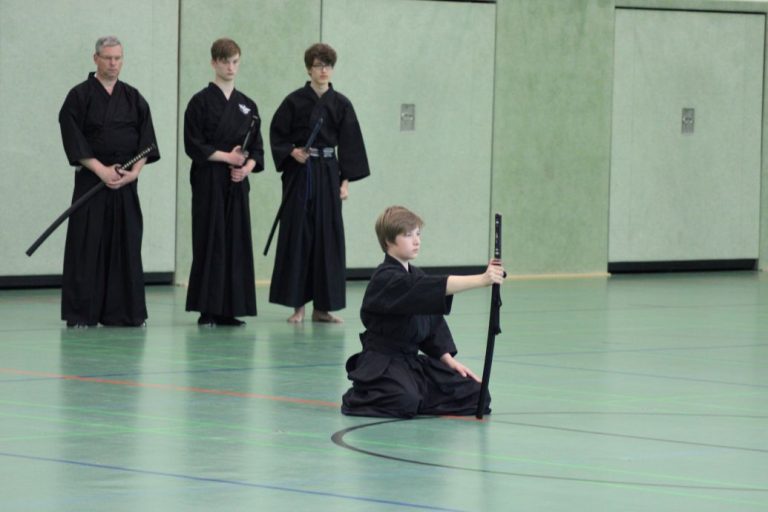 Kakushinkai Iaidoka Examen erfolgreich abgelegt